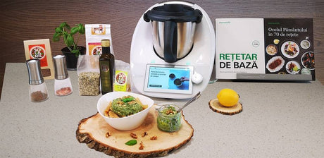 Pesto de busuioc cu seminte de pin si canepa