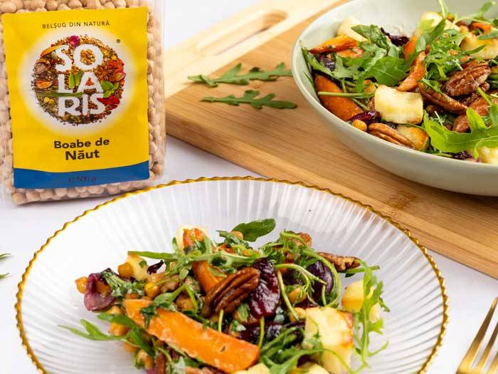 Salata cu morcov copt, halloumi si naut