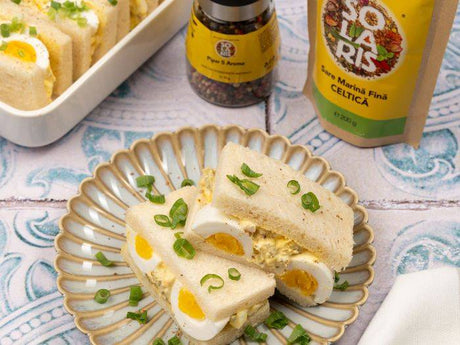 Sandwich cu salata japoneza