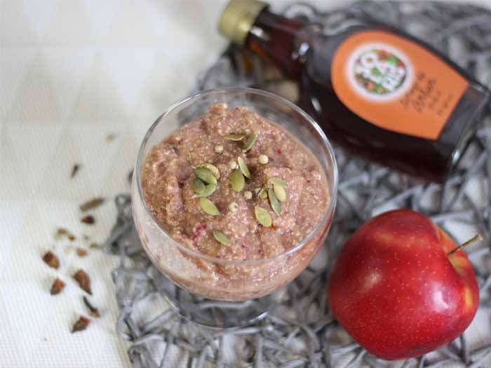 Smoothie cu măr, roșcove și mirodenii