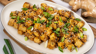 Sticky tofu cu susan