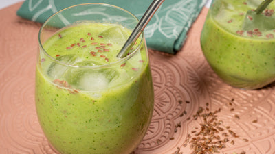 Smoothie verde su seminte de in, ananas si spanac